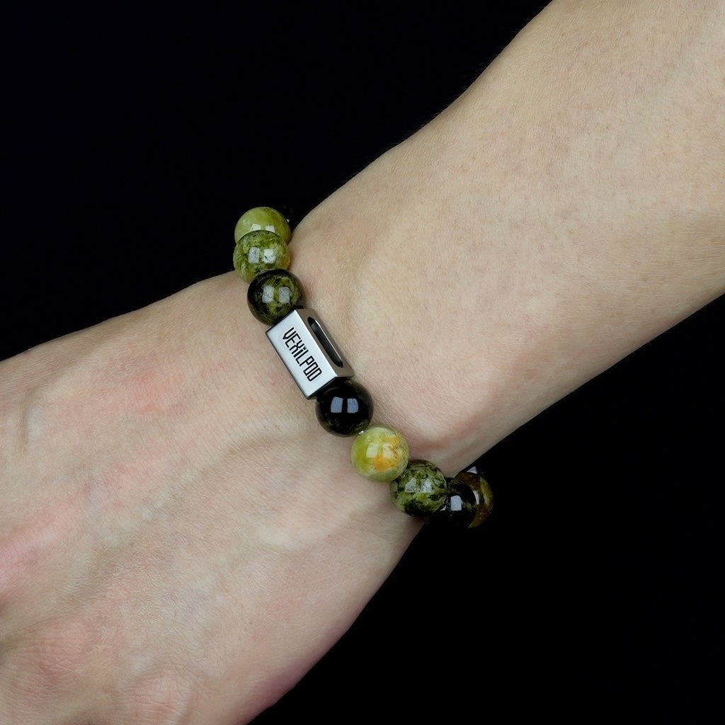 10mm natural candy fluorite & green garnet couple titanium steel bracelet - vexilpod